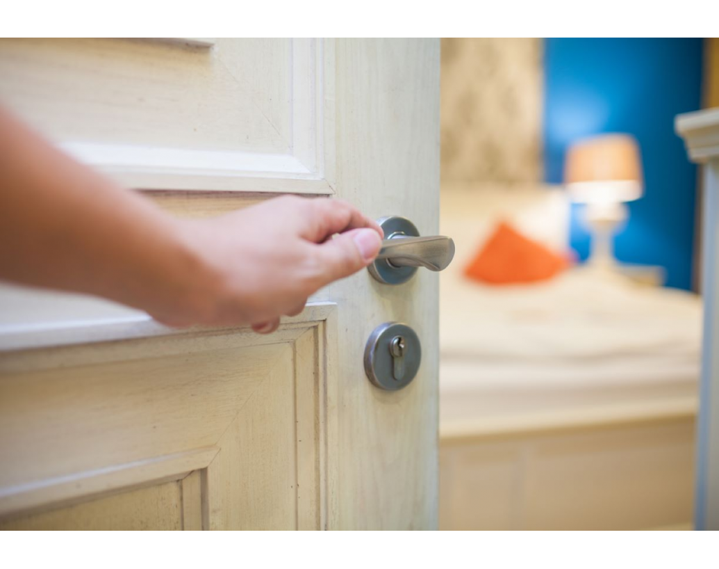 Usa cu deschidere pe dreapta sau pe stanga - care este alegerea corecta?