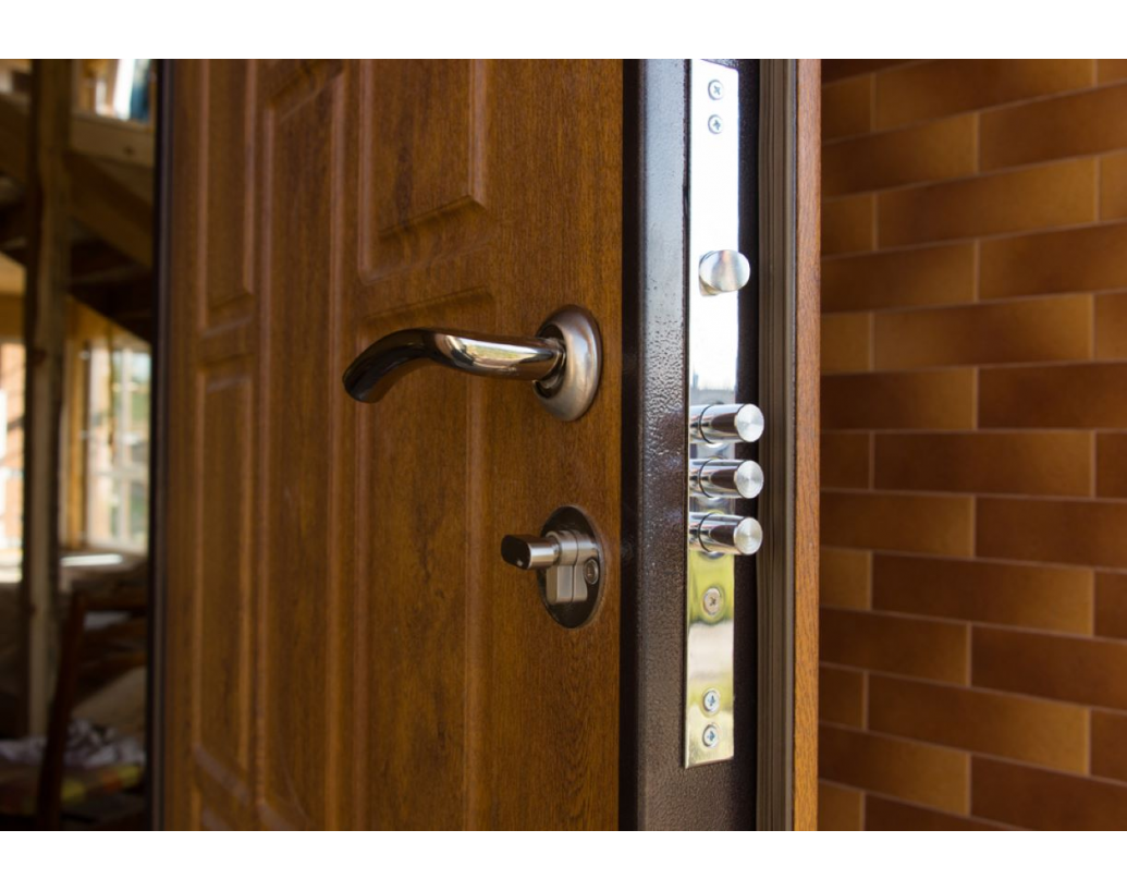 5 criterii de care sa tinem cont pentru a creste durata de utilizare si siguranta usilor