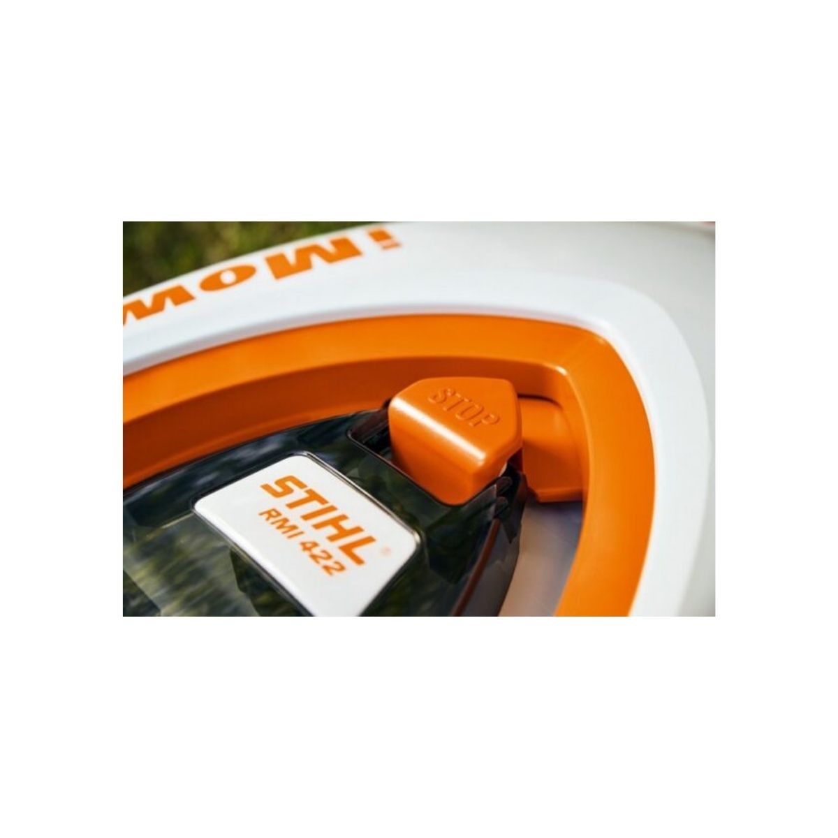 Robot tuns iarba STIHL RMI 422, latime lucru 20 cm, mulcire, suprafata pana la 800 mp, panta 35 grade, 63010121400