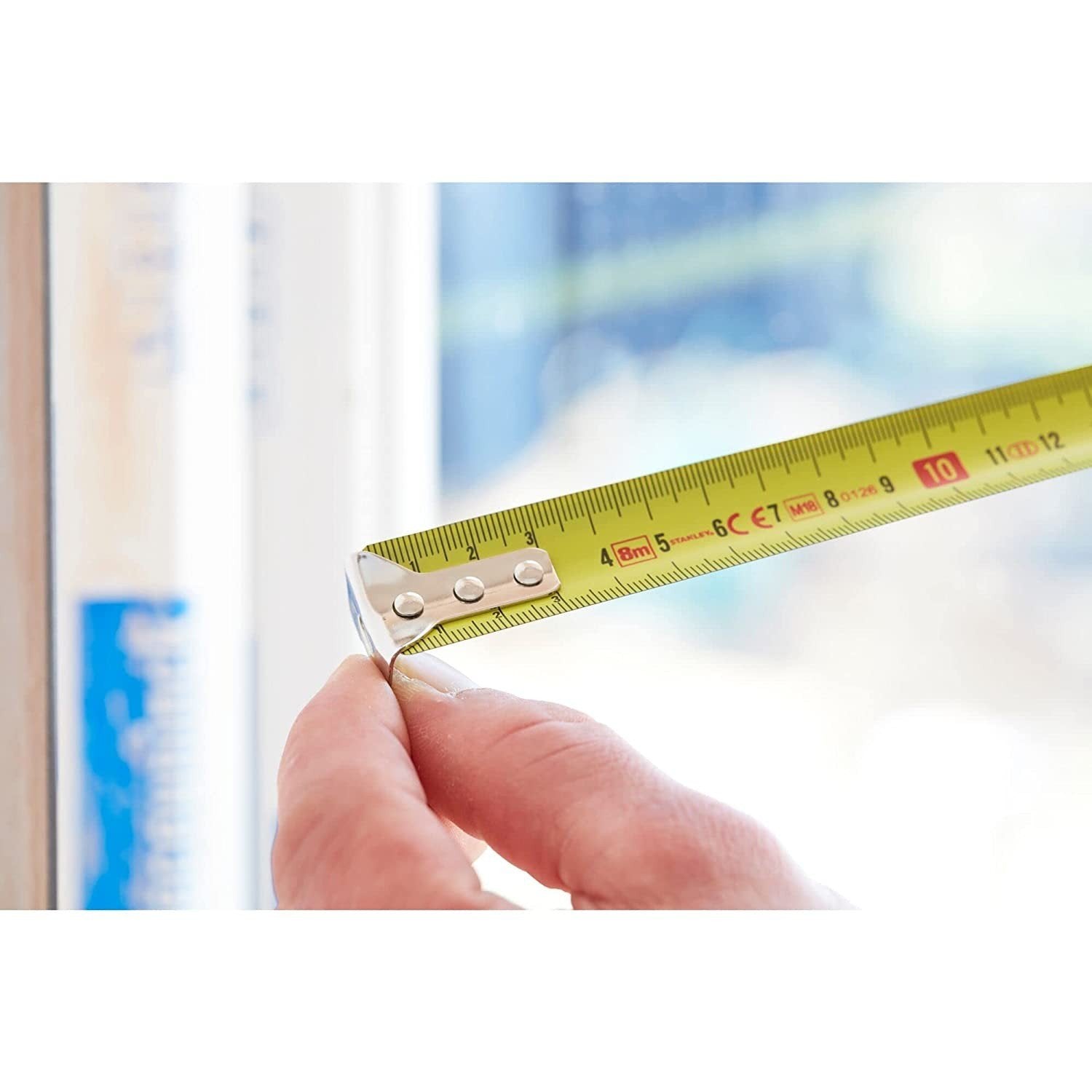 Ruleta cu banda metalica pentru masurare, STANLEY Tylon, cu blocare si carlig, 8 metri, 1-30-657