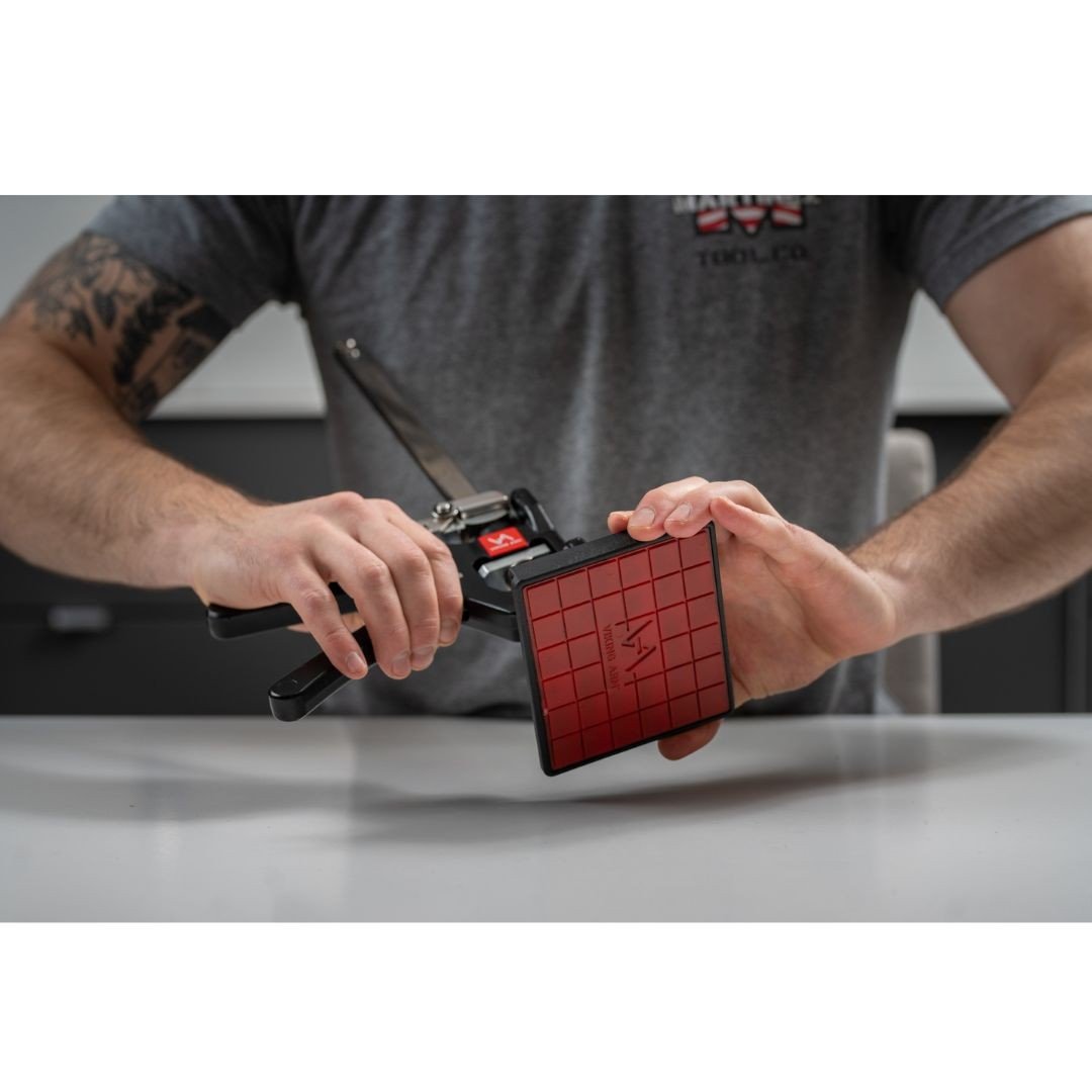 Suport STROXX Viking Arm cu montaj pe placa de baza fixa in vederea protectiei suprafetei de contact