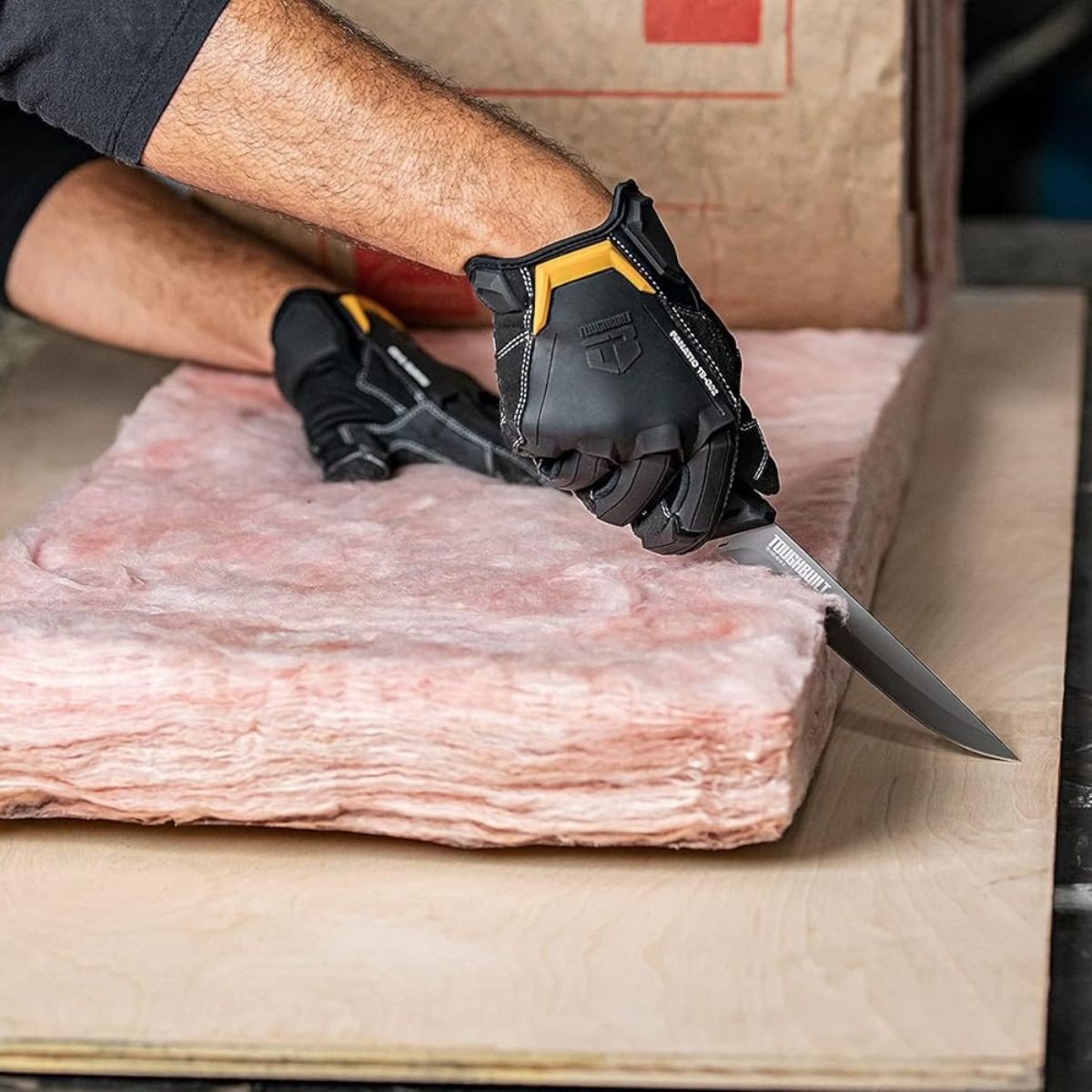 Cutit profesional cu teaca ToughBuilt Insulation TB-H4S-40-IK-2, lama 15 cm din inox acoperit cu titan, culoare negru