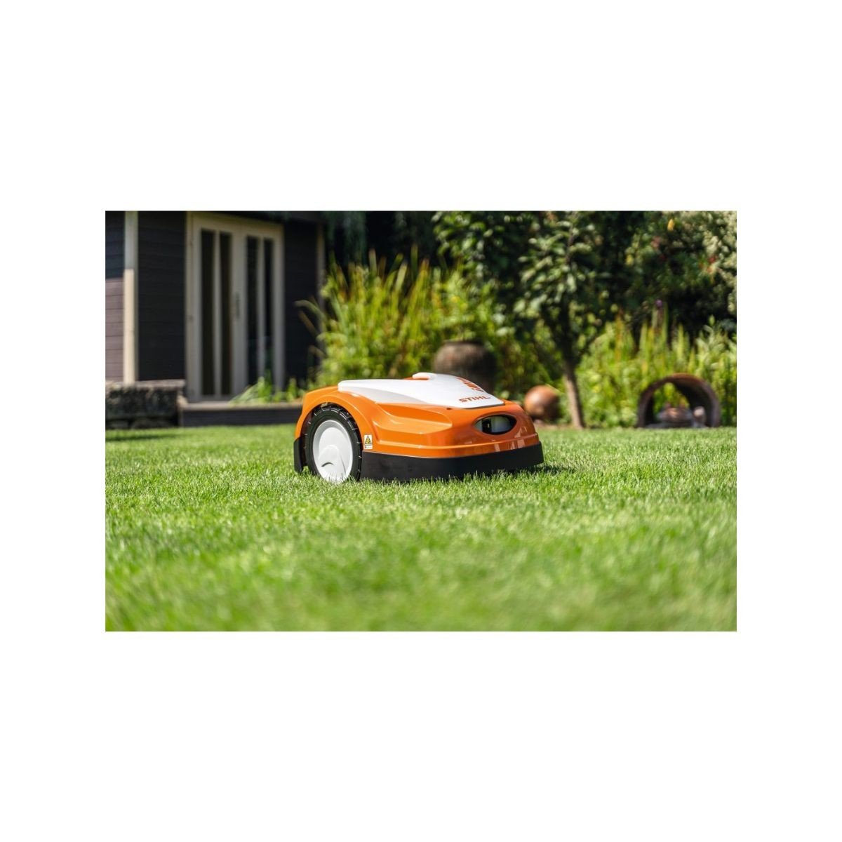Robot tuns iarba STIHL RMI 422 P, latime lucru 20 cm, mulcire, suprafata 1500 mp, panta 40 grade, 63010121404