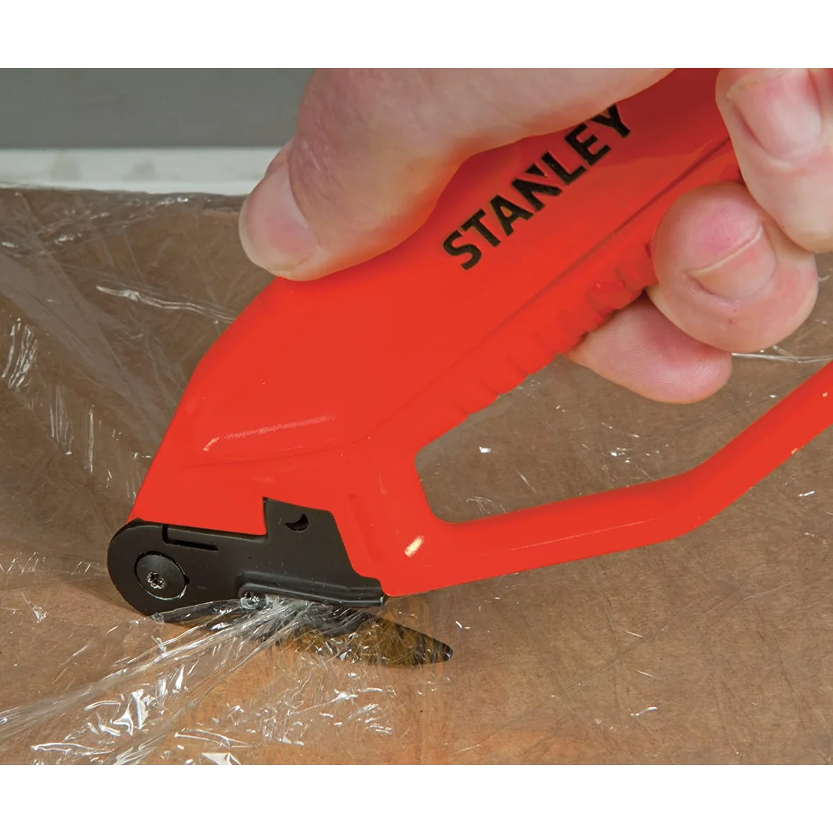 Cutter STANLEY cu lama ascunsa pentru taiere folii si benzi 0-10-244