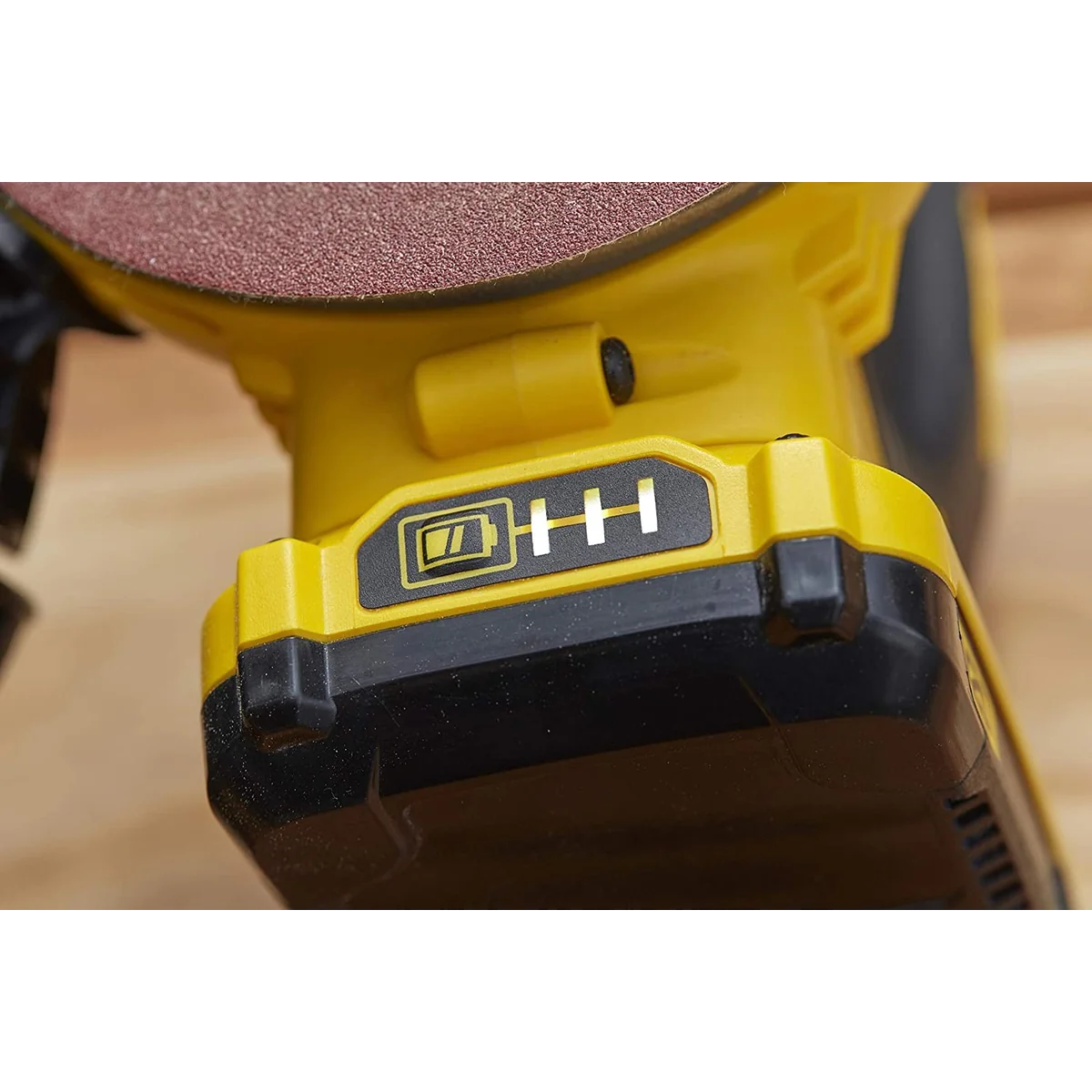 Slefuitor cu excentric STANLEY FATMAX V20 cu acumulator 18V 1x2.0 Ah si incarcator SFMCW220D1S-QW
