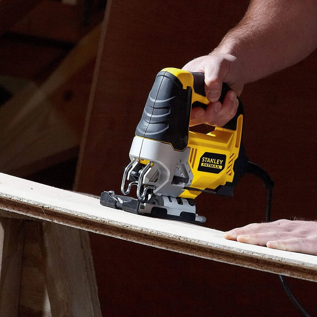 Fierastrau vertical STANLEY FATMAX 220 Volti 710 Wati cu 10 lame incluse FME340KA-QS