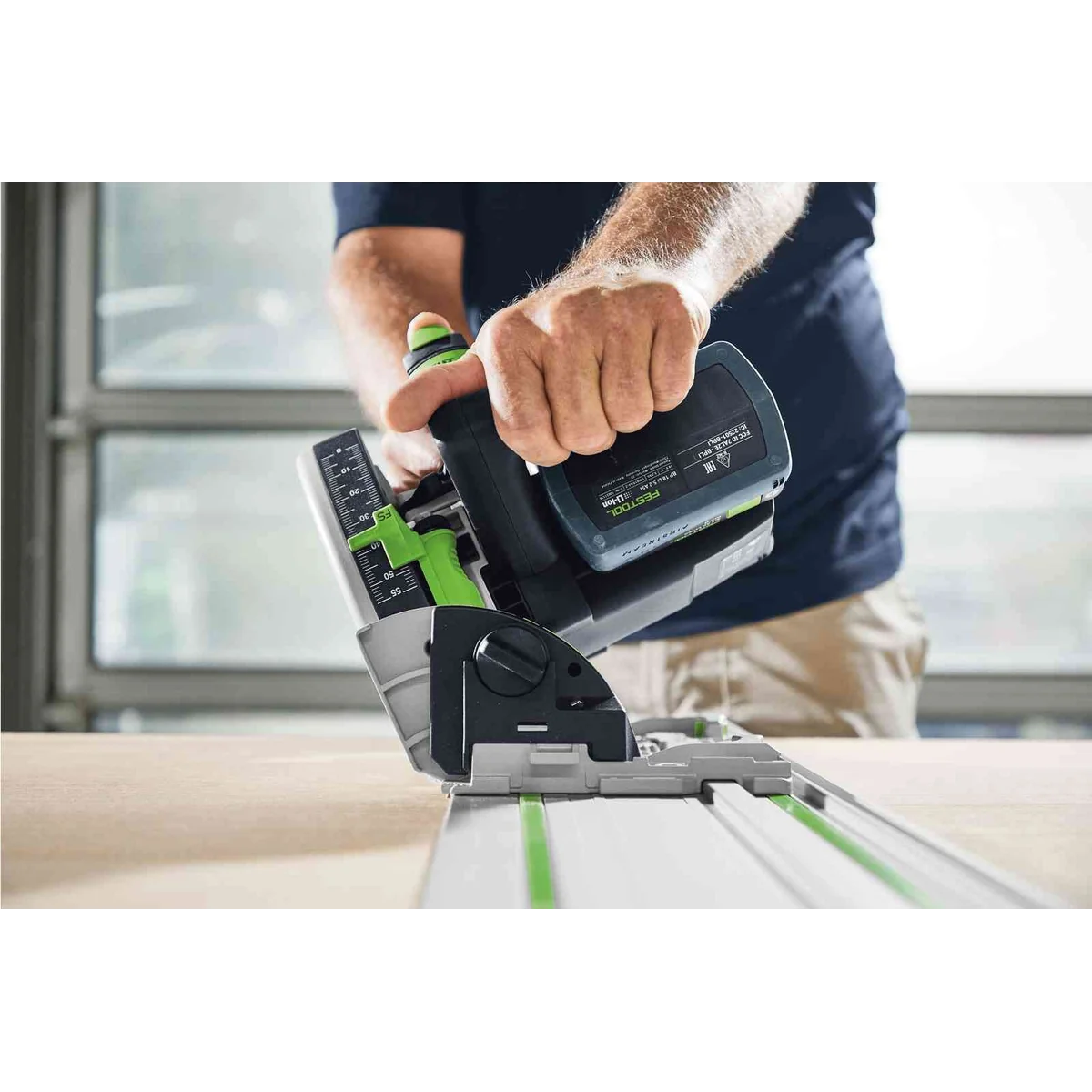 Fierastrau circular Festool TSC 55 5.0 KEBI-PLUS/XL cu 2 acumulatori 18 V 5 Ah si incarcator dual 577342