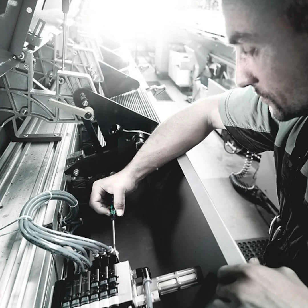 Set surubelnite de precizie 12 piese, Wera Kraftform Micro 12 Universal 1, in husa pentru pastrare si transport, 05073675001