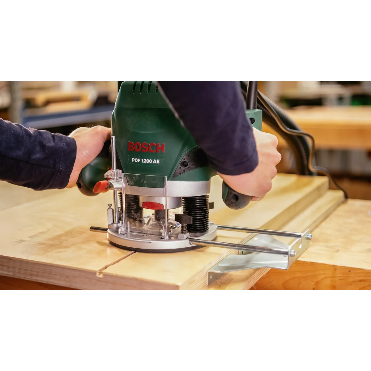 Masina de frezat Bosch POF 1200 AE, 230 Volti, 1200 Wati (060326A100)