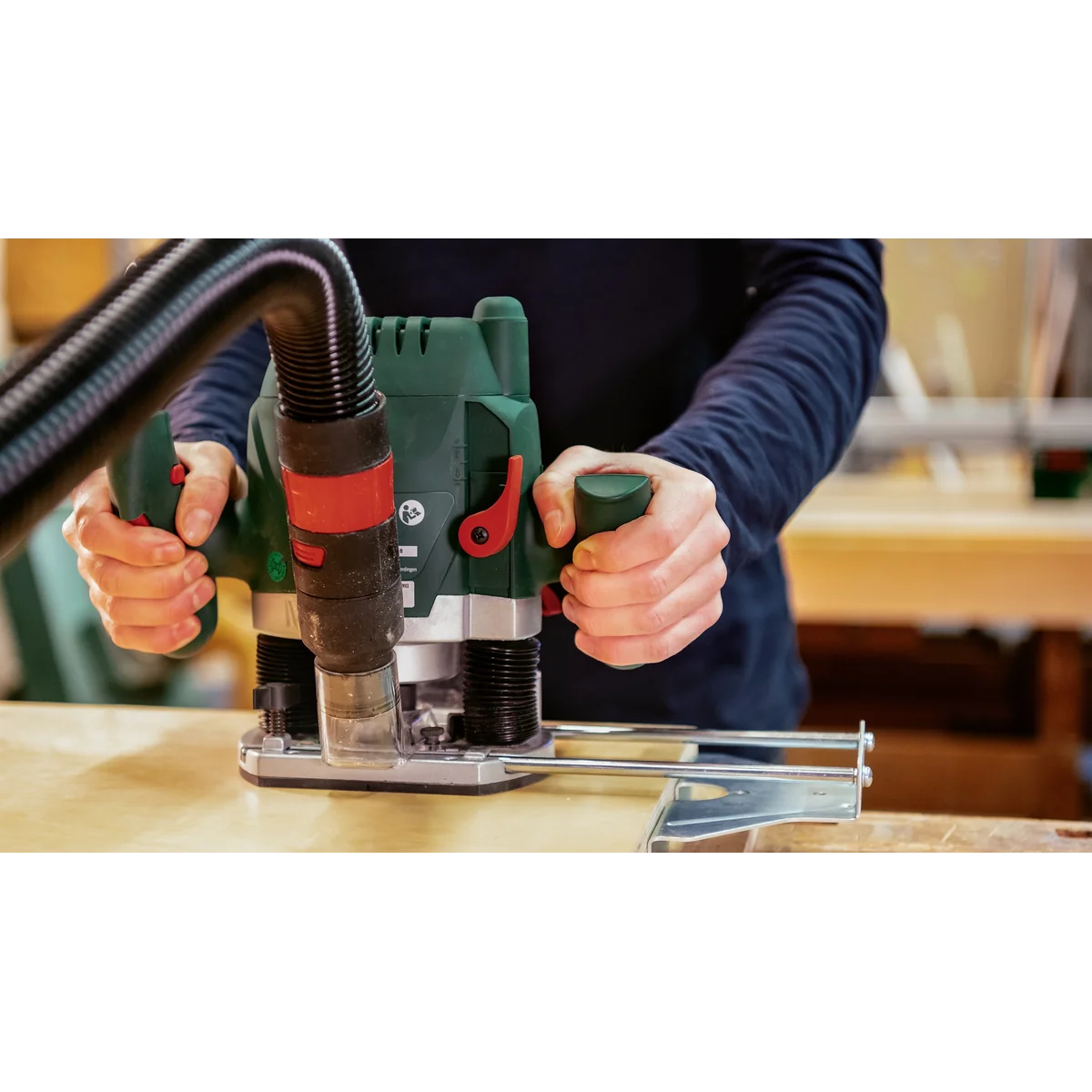 Masina de frezat Bosch POF 1200 AE, 230 Volti, 1200 Wati (060326A100)